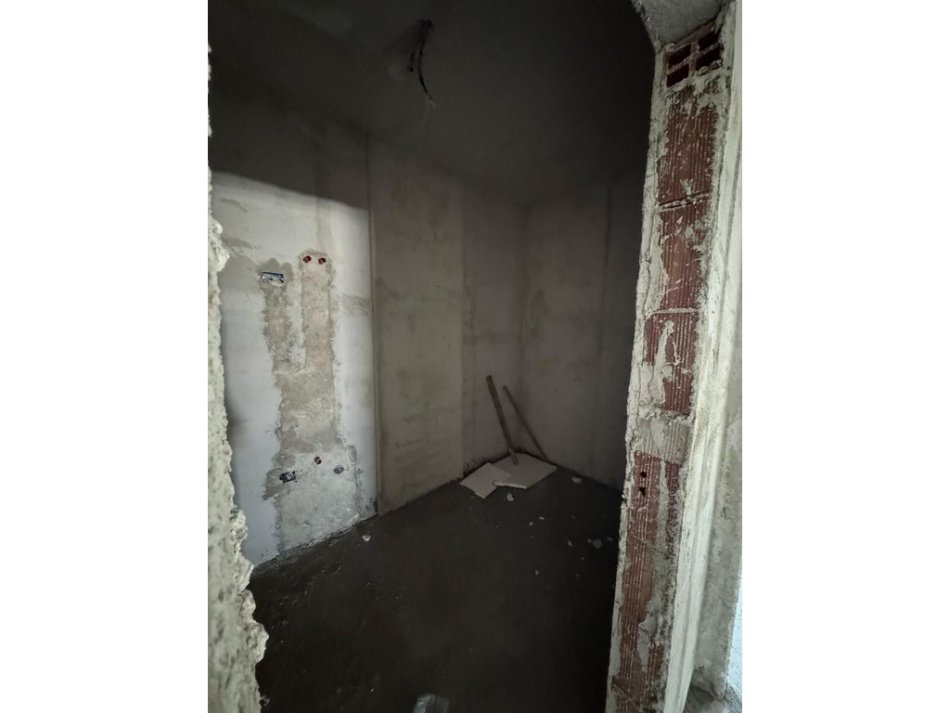 Tirane, shitet apartament 2+1 Kati 4, 97 m² 97.000 € (Univers City.)