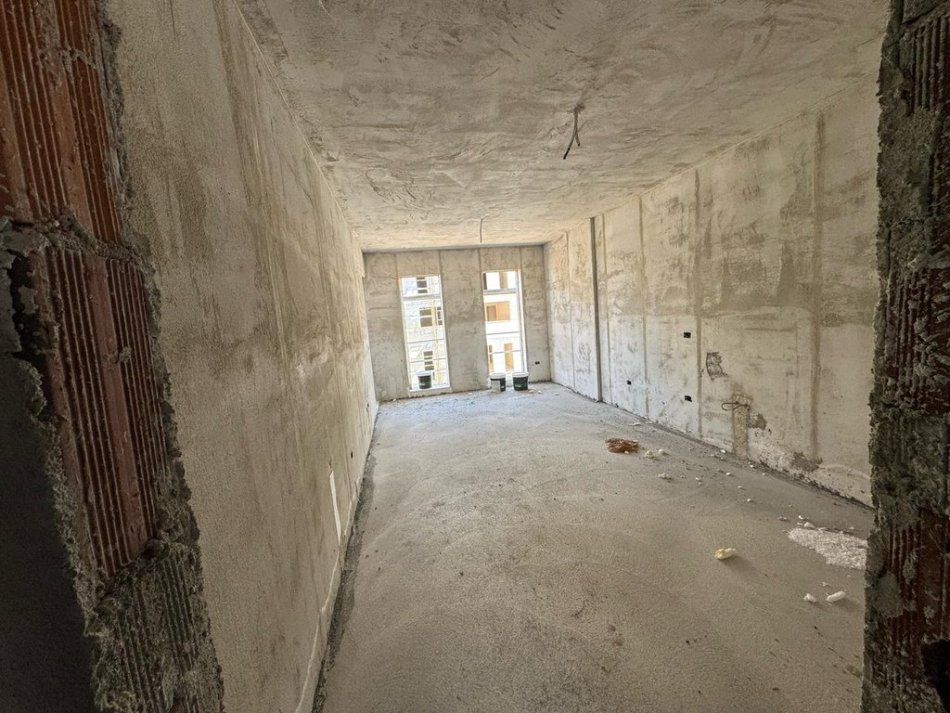 Tirane, shitet apartament 2+1 Kati 4, 97 m² 97.000 € (Univers City.)