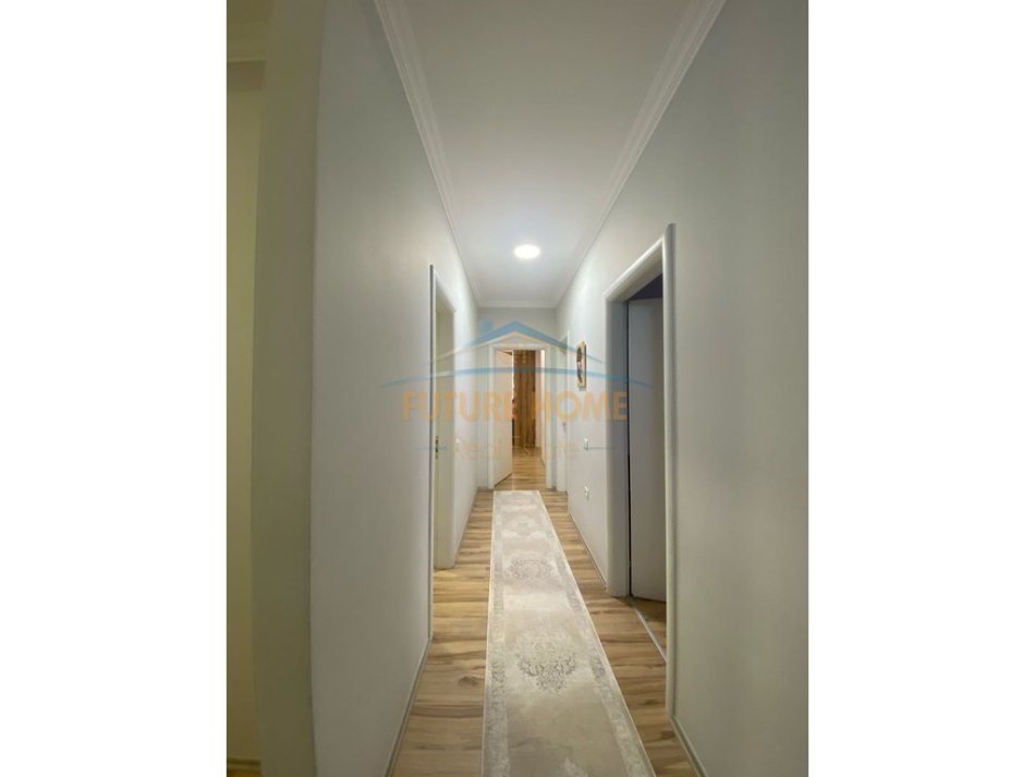 Tirane, shitet apartament 3+1 Kati 6, 147 m² 260.000 € (Unaza e re)