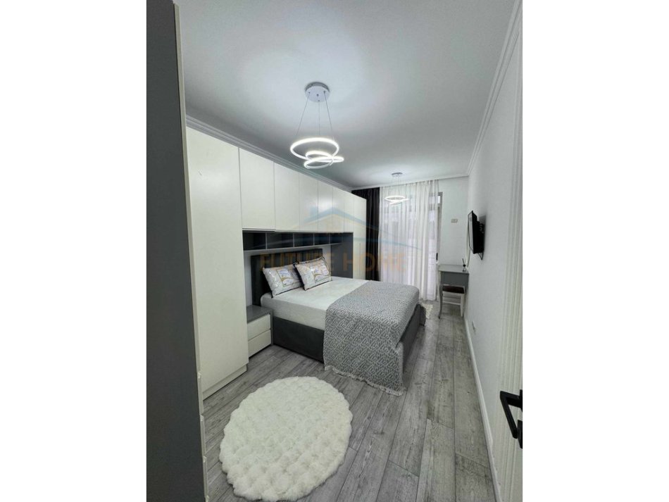 Tirane, shitet apartament 2+1 Kati 7, 84 m² 130.000 € (Unaza e Re,)