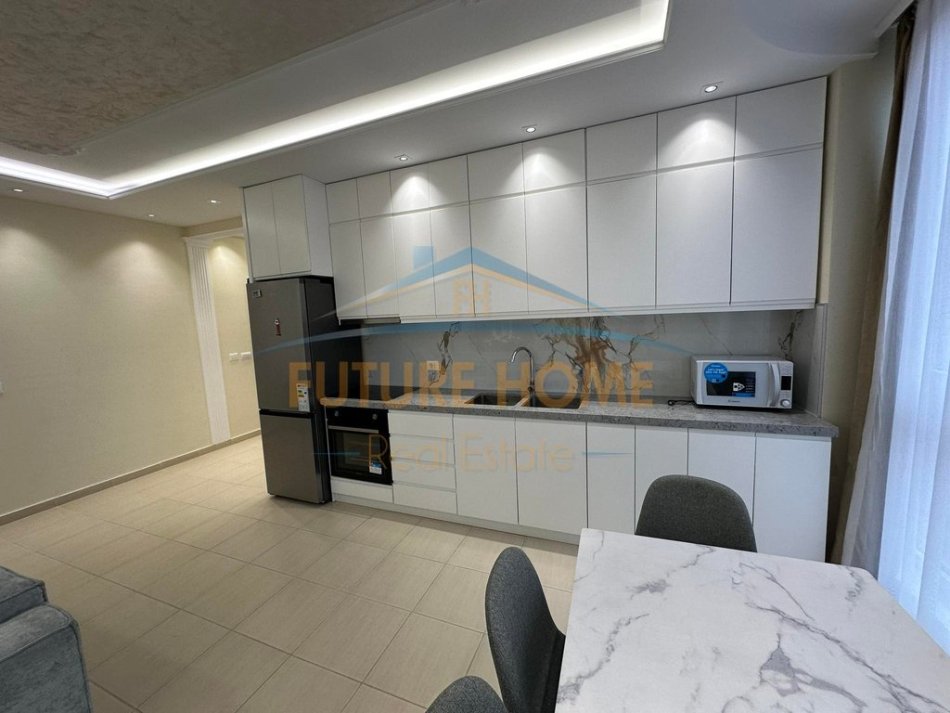 Tirane, shitet apartament 2+1+Ballkon Kati 6, 116 m² 232.460 € (bulevardi i ri)