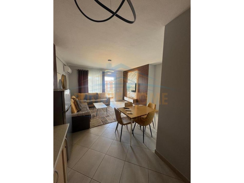 Tirane, shitet apartament 1+1 Kati 6, 70 m² 140.000 € (Rruga 5 Maji)