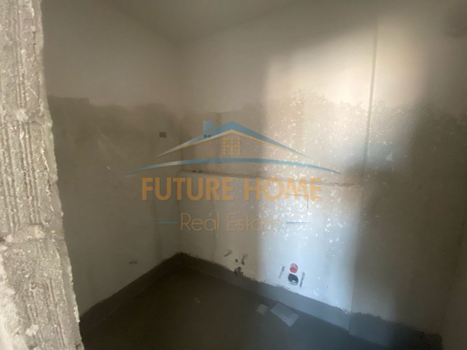 Tirane, shitet apartament 1+1 Kati 7, 75 m² 98.000 € (Yzberisht)