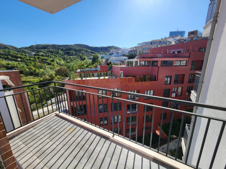 Tirane, jepet me qera apartament 2+1 Kati 6, 99 m² 1.000 € (Kodra e Diellit)
