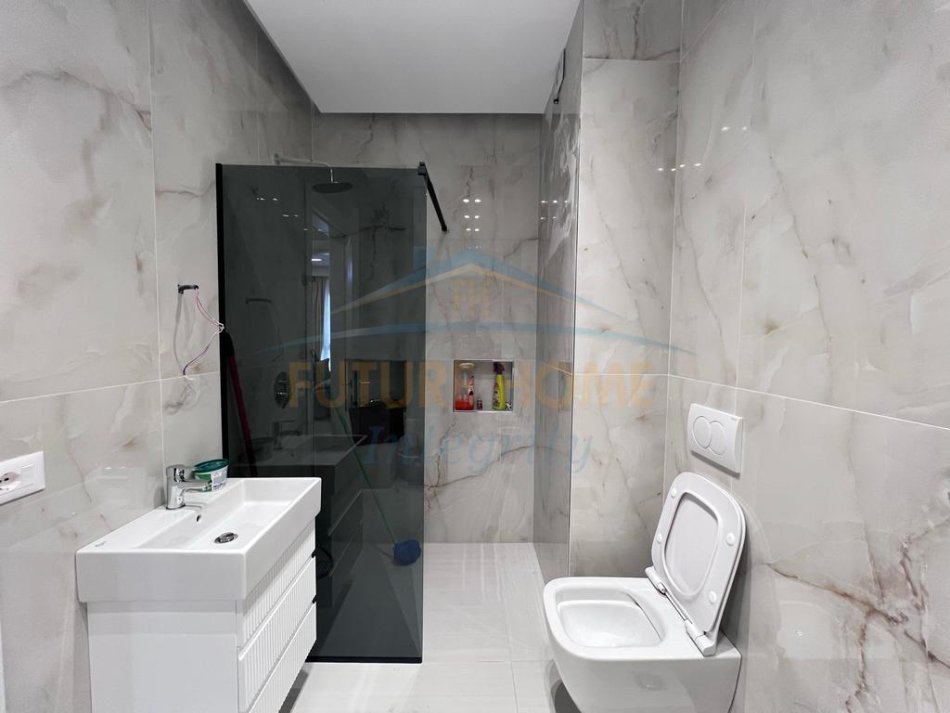 Tirane, jap me qera apartament 1+1 Kati 6, 70 m² 600 € (Bulevardi i Ri)