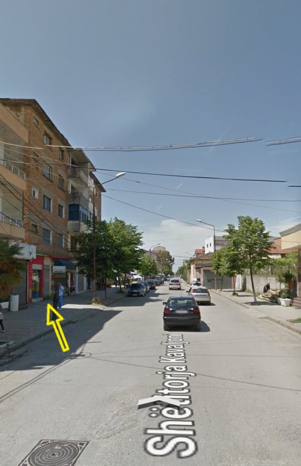 Kavaje, shitet dyqan Kati 1, 22 m² 45.000 € (buze shetitores Kavaljon,Kavaje)