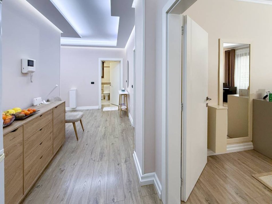 Tirane, shitet Vile Kati 4, 576 m² 1.100.000 € 
