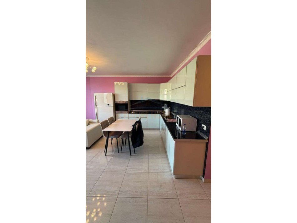 Durres, shitet apartament 1+1 Kati 6, 52 m² 80.000 € (SHKEMBI KAVAJES)   UNA51992