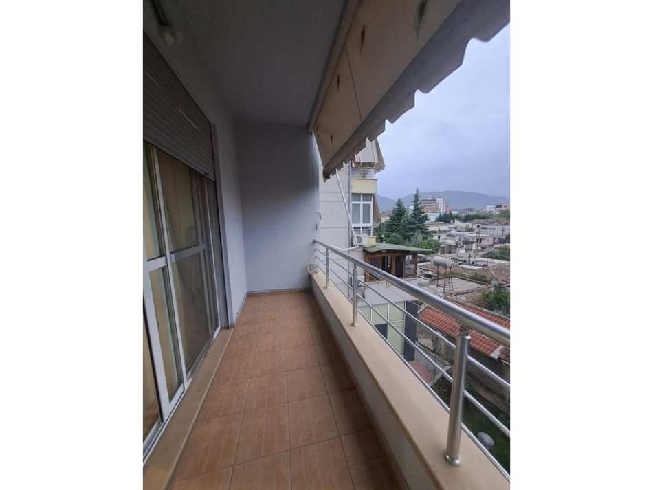 Tirane, shitet apartament 1+1 Kati 3, 62 m² 140.000 € (Materniteti i Ri)