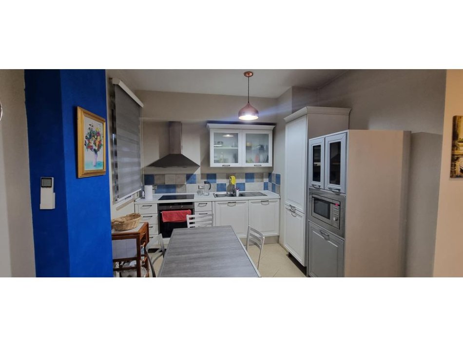 Tirane, shitet apartament 1+1 Kati 3, 62 m² 140.000 € (Materniteti i Ri)