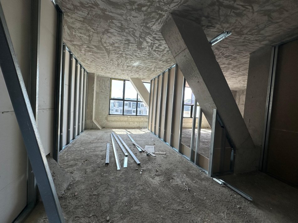 Shitet, Studio Apartament, Rruga e Kavajës, "Kompleksi Square 21"