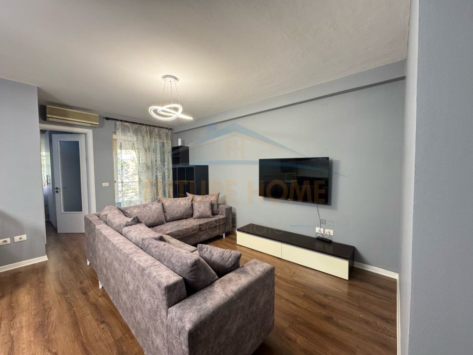 Tirane, shitet apartament 2+1 Kati 2, 99 m² 135.000 € (prane kompleksit Grand Gallery, Yzberisht)