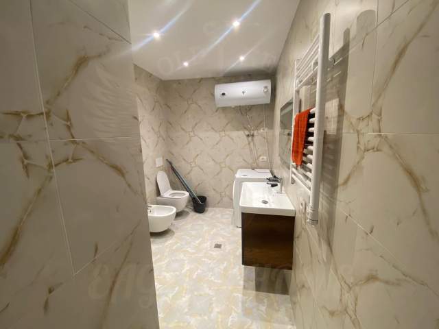 Durres, jepet me qera apartament 1+1+BLK Kati 17, 91 m² 800 Euro (VOLLGA)