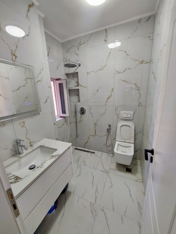 Tirane, shitet apartament 2+1+Aneks+Ballkon Kati 5, 90 m² 185.000 € (Dibres te Medreseja)