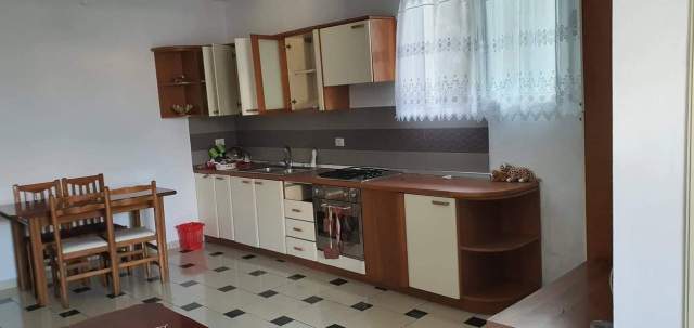 Tirane, jepet me qera apartament 2+1+A+BLK Kati 1, 75 m² 24.000 Leke (Sauk i Vjeter)