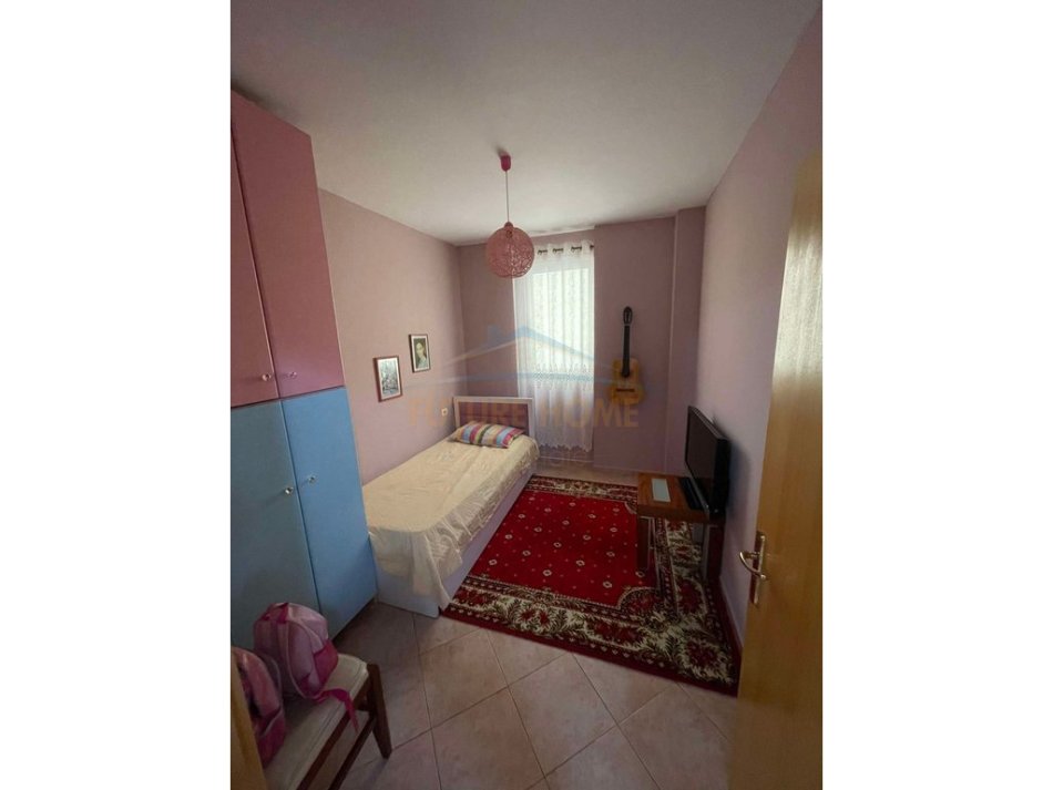 Tirane, shes apartament 2+1 Kati 8, 75 m² 175.000 € (KOMUNA E PARISIT)
