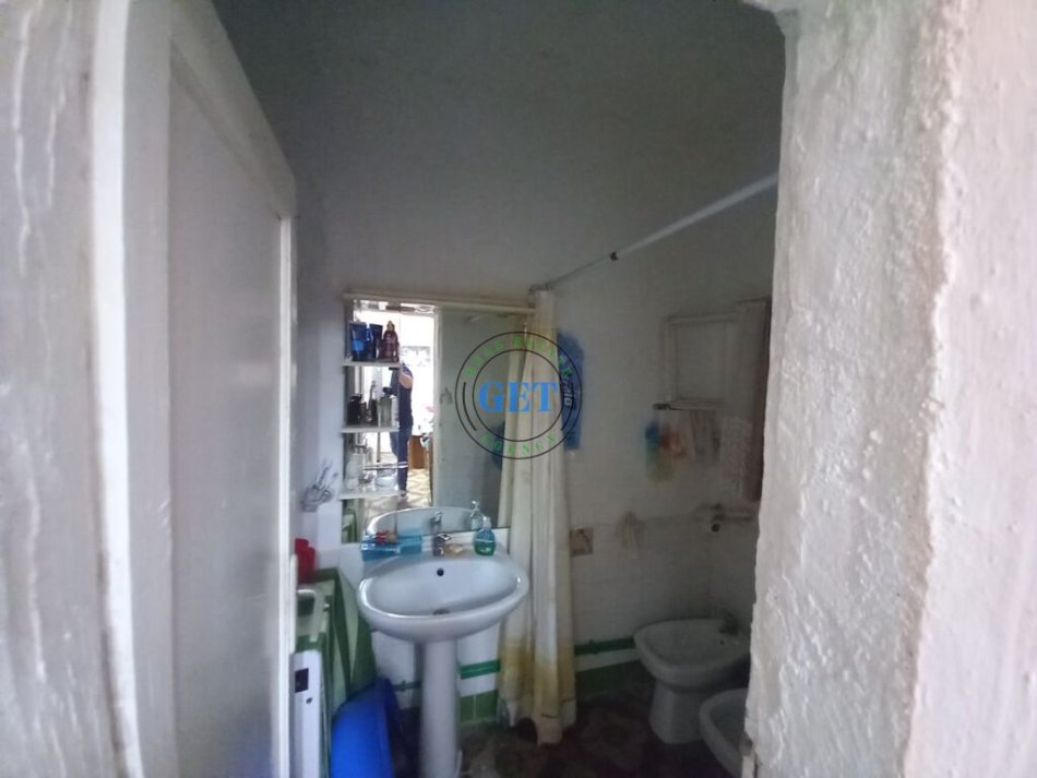 Durres, shitet shtepi 1+1 Kati 0, 156 m² 125.000 € (Stadiumi)