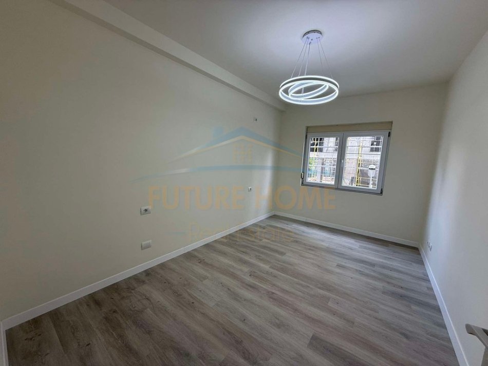 Tirane, shitet apartament 2+1+Ballkon Kati 2, 98 m² 162.000 € (DRITAN HOXHA) UNA52282