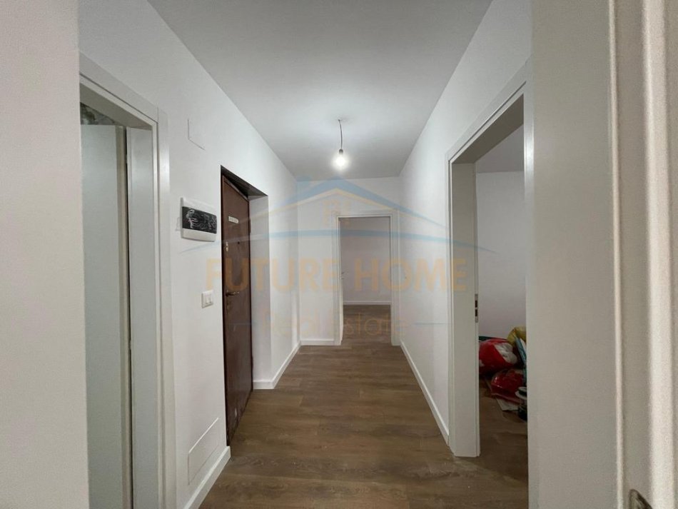 Tirane, shitet apartament 2+1 Kati 2, 96 m² 235.000 € (Pazari i Ri)