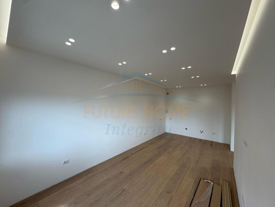 Tirane, jepet me qera apartament 2+1 Kati 2, 86 m² 600 € (Amerikan 3)