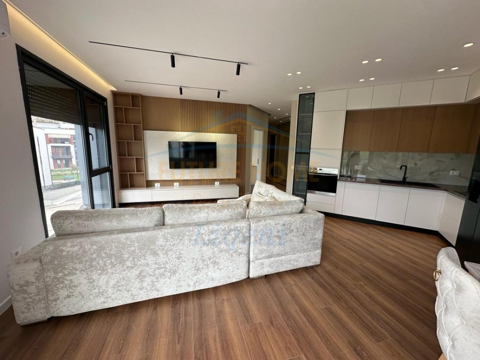 Tirane, jepet me qera apartament 2+1 Kati 1, 117 m² 1.300 € (Liqeni i That)