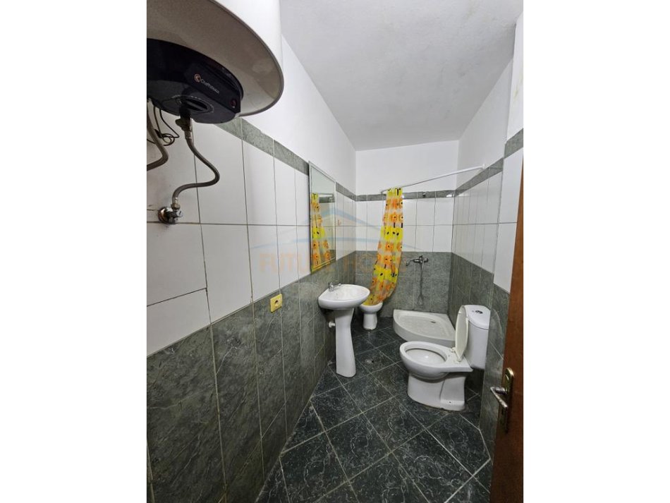 Durres, jepet me qera apartament 1+1+Ballkon Kati 5, 53 m² 250 € (Mbrapa Galaktikut)