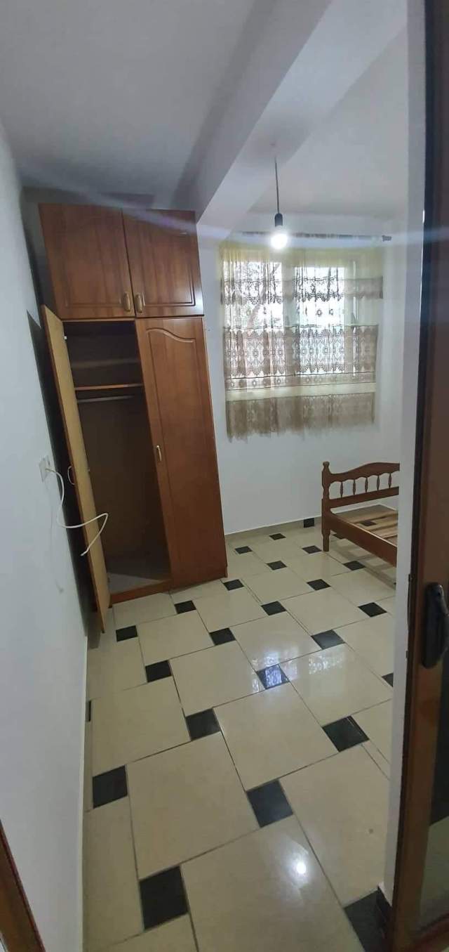 Tirane, jepet me qera apartament 2+1+A+BLK Kati 1, 75 m² 24.000 Leke (Sauk i Vjeter)