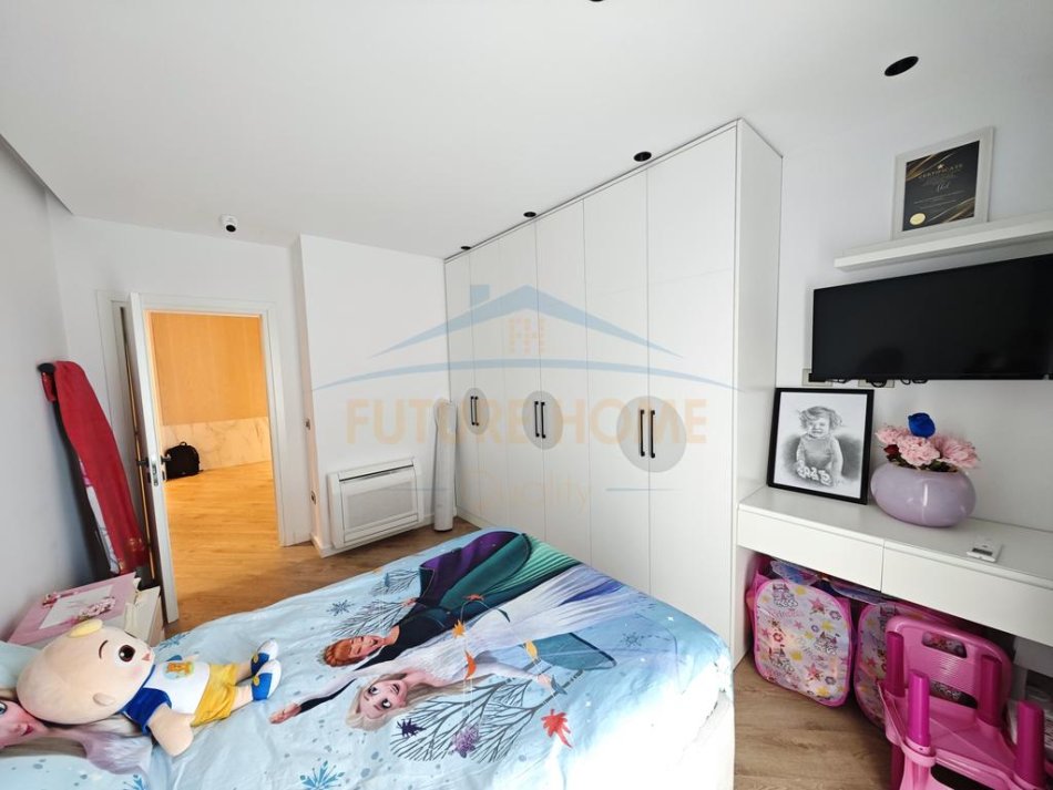 Durres, shitet apartament 2+1+Aneks+Ballkon Kati 5, 107 m² 270.000 € (Plazh Hekurudha)