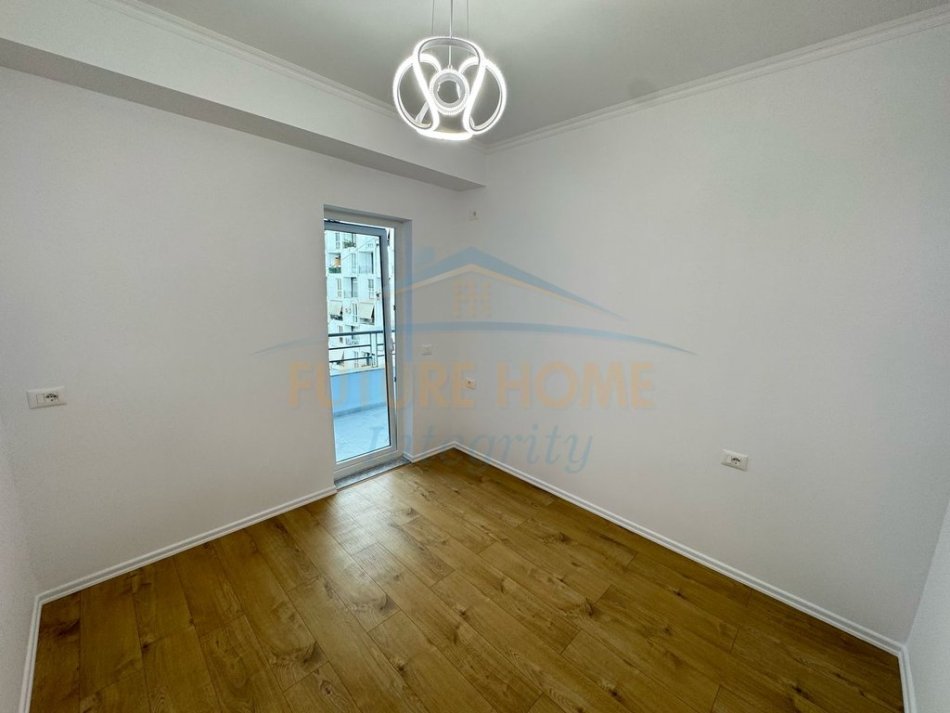 Tirane, shes apartament 1+1 Kati 4, 50 m² 93.000 € (Unaza e Re)