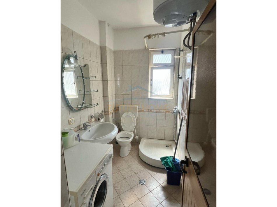 Durres, jepet me qera apartament 2+1 Kati 4, 53 m² 300 € (Lagjia 17)