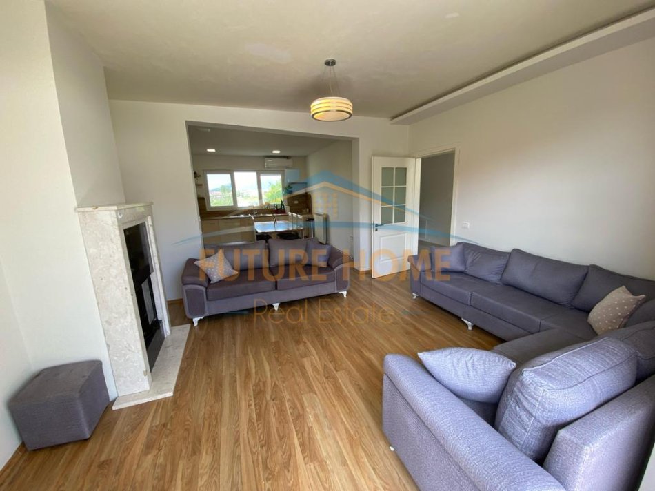 Tirane, jepet me qera Vile 3+1+Aneks+Ballkon Kati 0, 600 m² 1.500 € (teg)