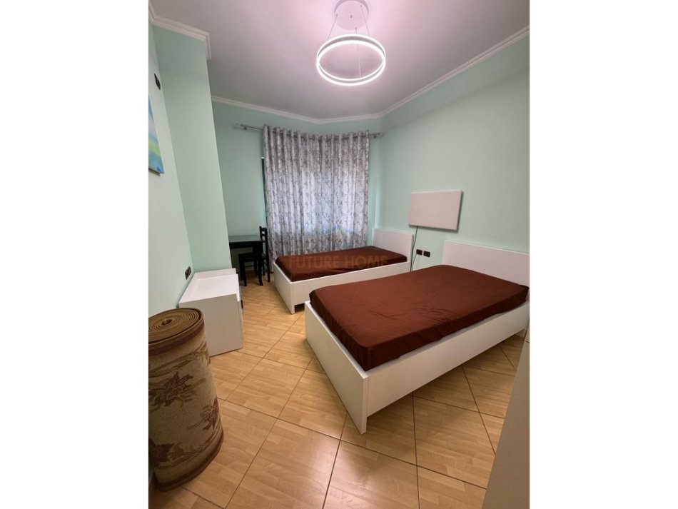 Tirane, jepet me qera apartament 1+1 Kati 3, 95 m² 600 € (Don Bosko)