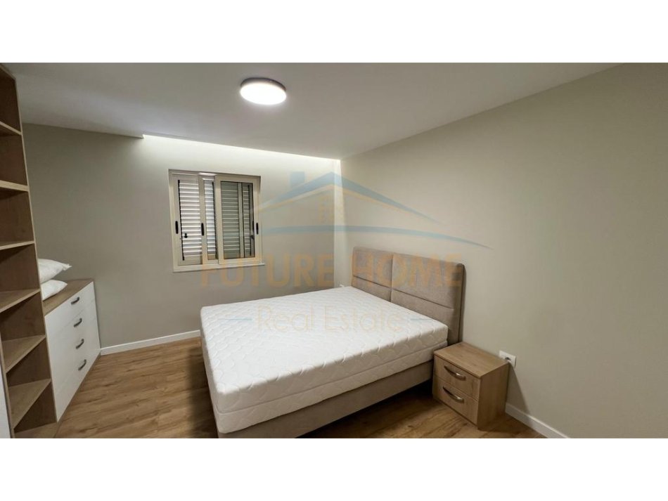 Tirane, jap me qera apartament 1+1 Kati 4, 71 m² 600 € (Hoxha Tahsim)