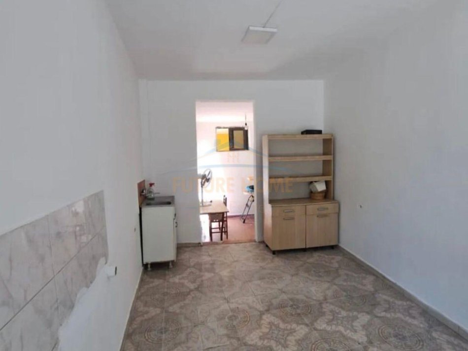 Kavaje, shitet shtepi 1 Katshe Kati 1, 189 m² 80.000 € (Kavaje)