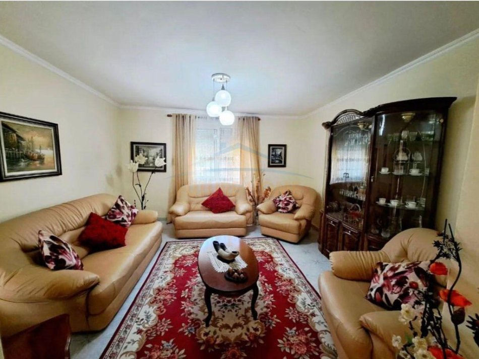 Kavaje, shitet shtepi 1 Katshe Kati 1, 189 m² 80.000 € (Kavaje)