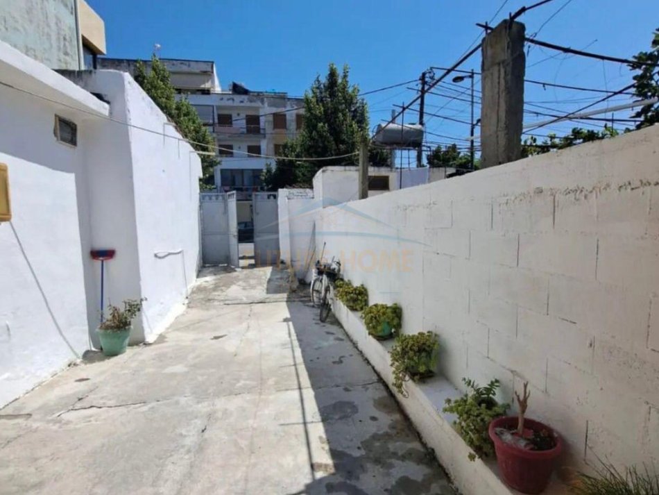 Kavaje, shitet shtepi 1 Katshe Kati 1, 189 m² 80.000 € (Kavaje)