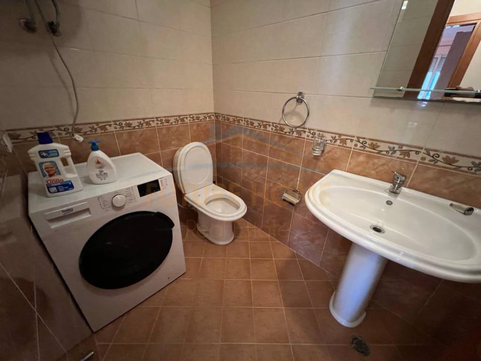 Durres, shitet apartament 2+1 Kati 2, 113 m² 215.000 € (Don Bosko)