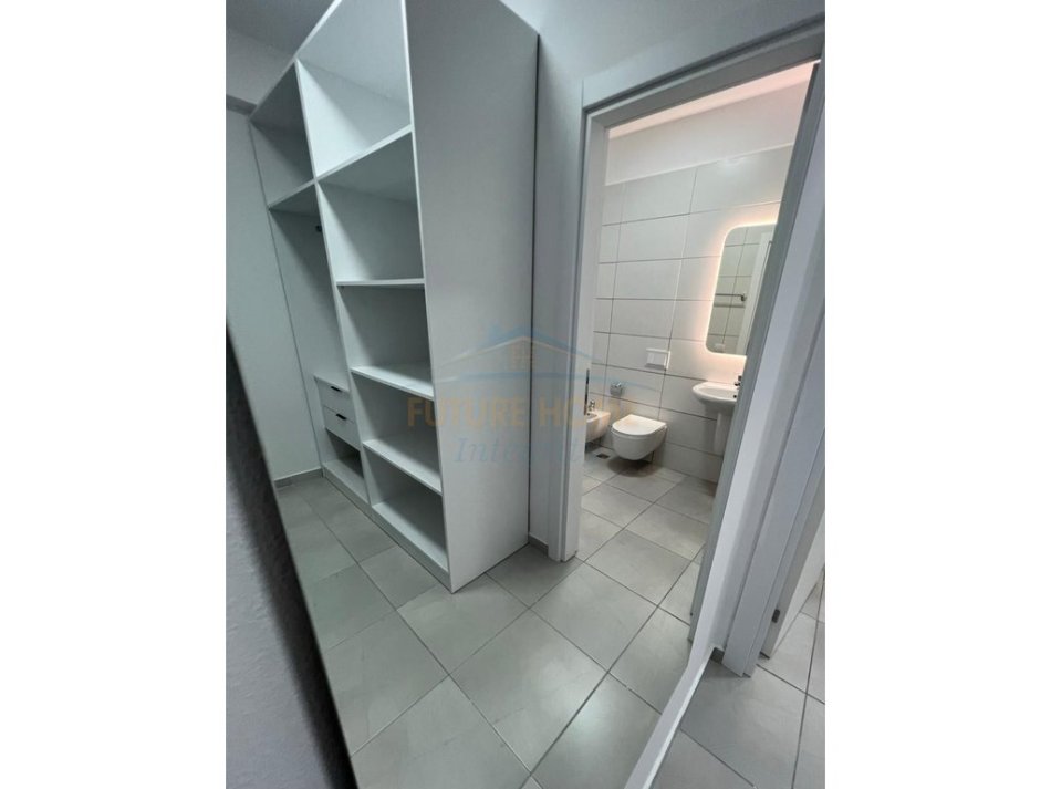 Tirane, jap me qera apartament 2+1 Kati 2, 100 m² 800 € (Kodra e Diellit 1)