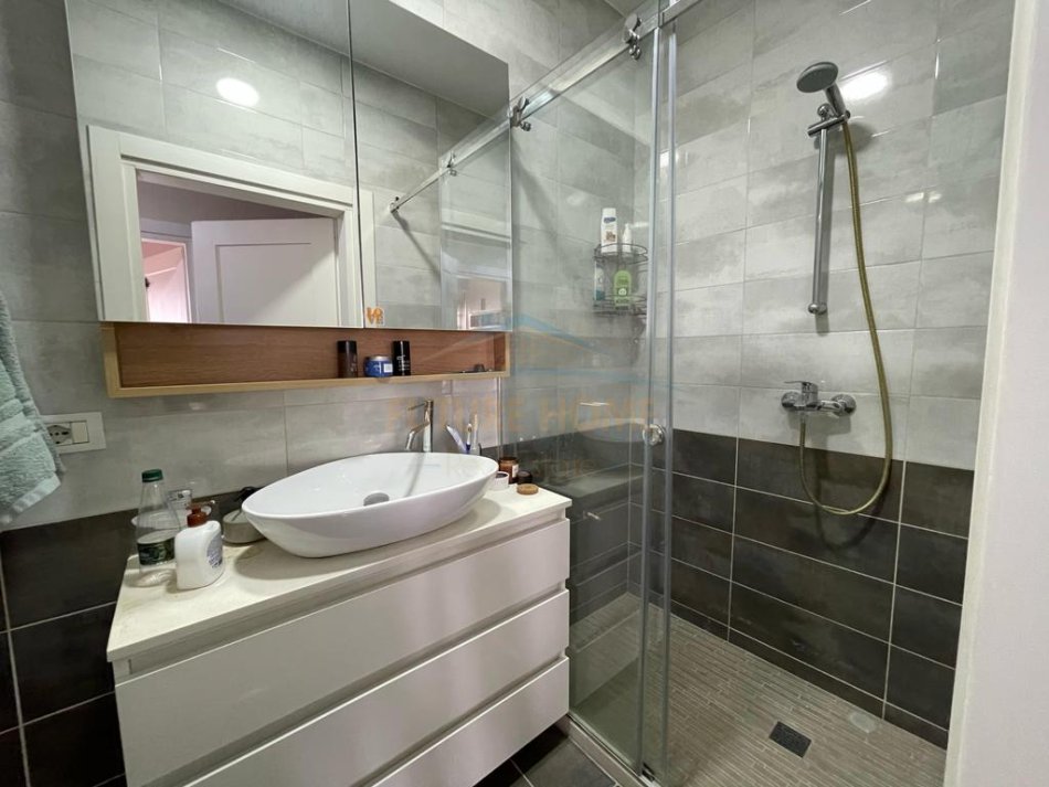 Tirane, jap me qera apartament 2+1 Kati 3, 73 m² 750 € (21 Dhjetori)