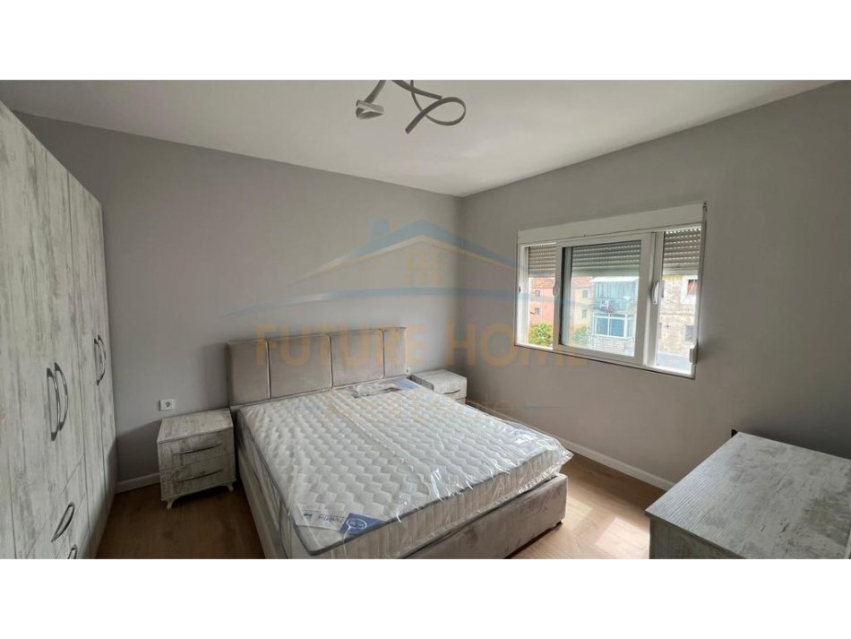 Tirane, shitet apartament 1+1+Ballkon Kati 5, 50 m² 70.000 € (kongresi manastirit)