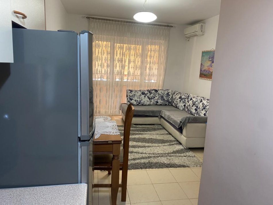 Tirane, jepet me qera apartament 1+1+Ballkon Kati 3, 65 m² 350 € (Rruga Idriz Dollaku, Ali Demi)