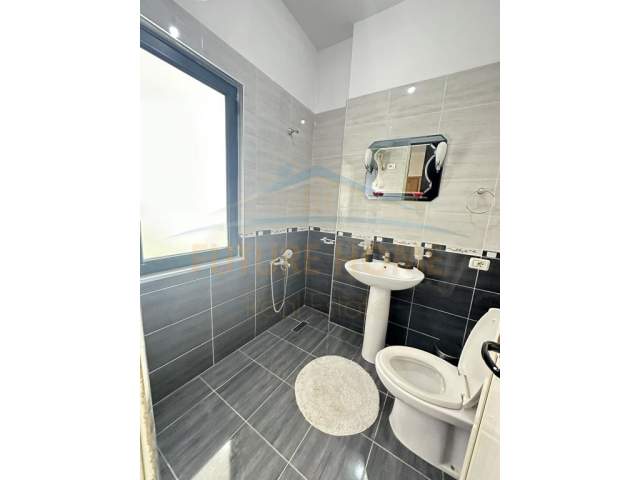 Tirane, jepet me qera apartament 2+1 Kati 4, 82 m² 400 Euro (Kodra E Diellit)