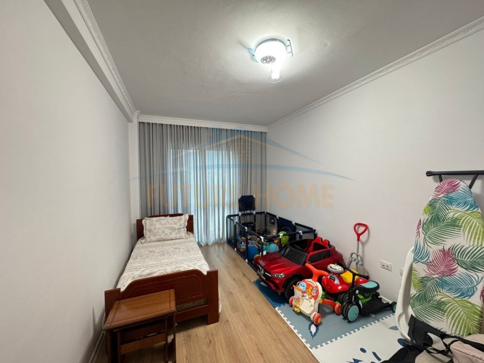 Tirane, shitet apartament 2+1 Kati 2, 100 m² 175.000 € (Unaza e re)