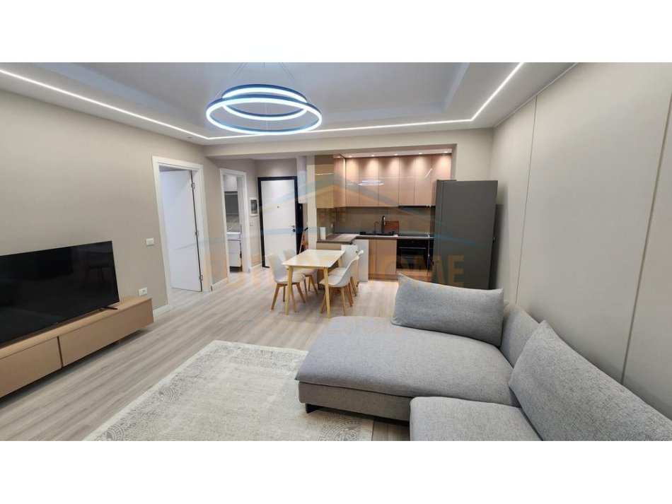 Tirane, jap me qera apartament 1+1 Kati 1, 75 m² 600 € (Kodra e Diellit)