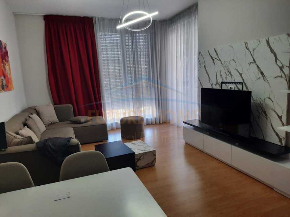 Tirane, jap me qera apartament 2+1 Kati 3, 90 m² 750 € (RRUGA E KAVAJES)