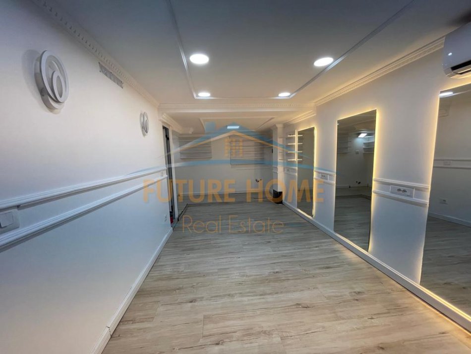 Tirane, jap me qera ambjent biznesi Kati 0, 20 m² 900 € (RRUGA VASO PASHO)