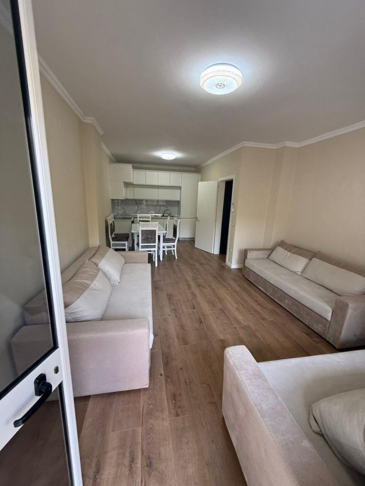 Durres, shitet apartament 1+1+Ballkon Kati 2, 74 m² 73.000 € (Shkembi Kavajes)