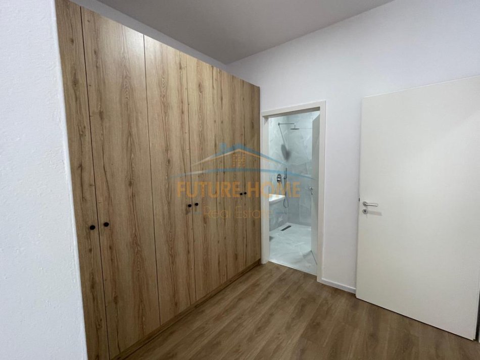 Tirane, jap me qera apartament 2+1 Kati 5, 85 m² 550 € (ALI DEMI)