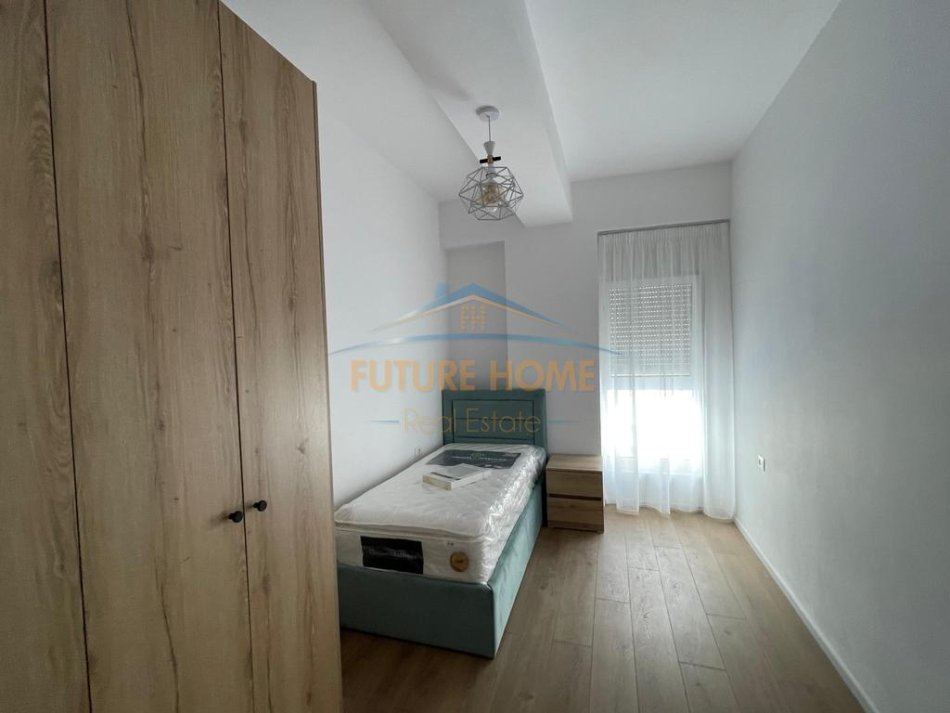 Tirane, jap me qera apartament 2+1 Kati 5, 85 m² 550 € (ALI DEMI)