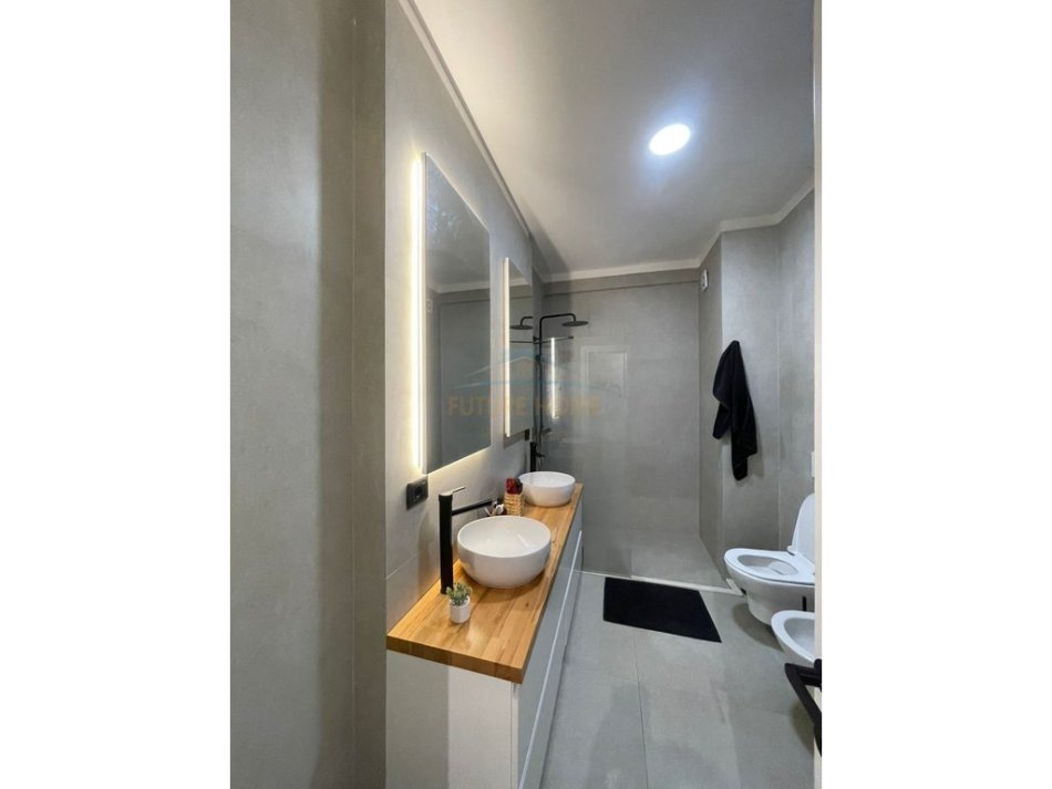 Tirane, jap me qera apartament 1+1 Kati 5, 87 m² 800 € (KODRA E DIELLIT 1)